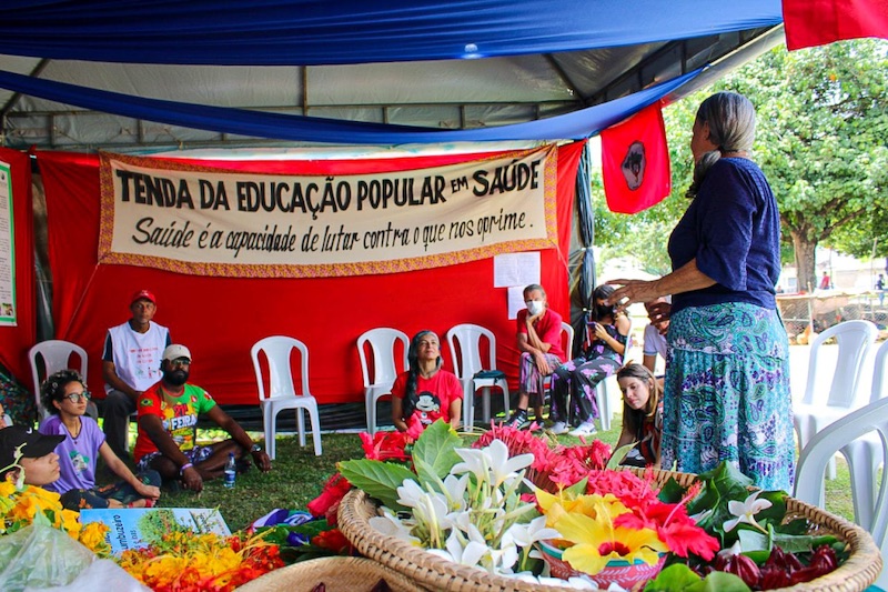 Cuidado coletivo: conheça a Tenda da Educação Popular em Saúde na Feira do MST em Alagoas