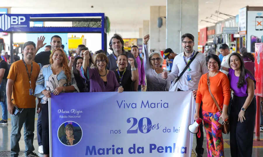 Brasília (DF) 05/08/2026  - Mara Régia faz programa Viva Maria na Rodoviária de Brasília   Foto: Fabio Rodrigues-Pozzebom/ Agência Brasil
