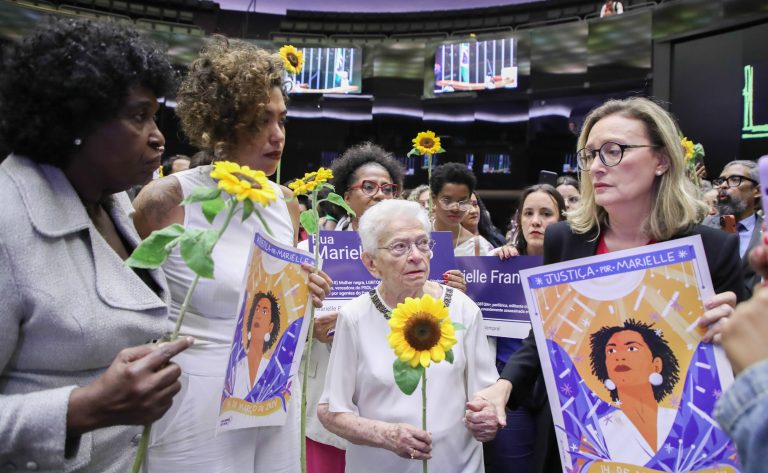 Em sessão de homenagem a Marielle Franco, deputados e convidados pedem condenação dos mandantes