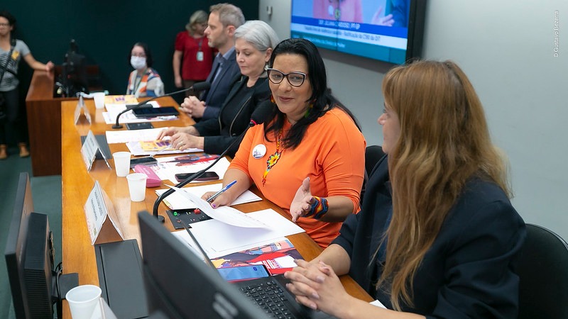 Mulheres cobram do Congresso Nacional apreciação de convenção da OIT de combate à violência e assédio no trabalho