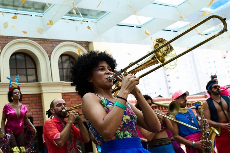 Temática negra foi abordada 39 vezes no Carnaval de SP e do Rio, mas só rendeu quatro vitórias desde 2013