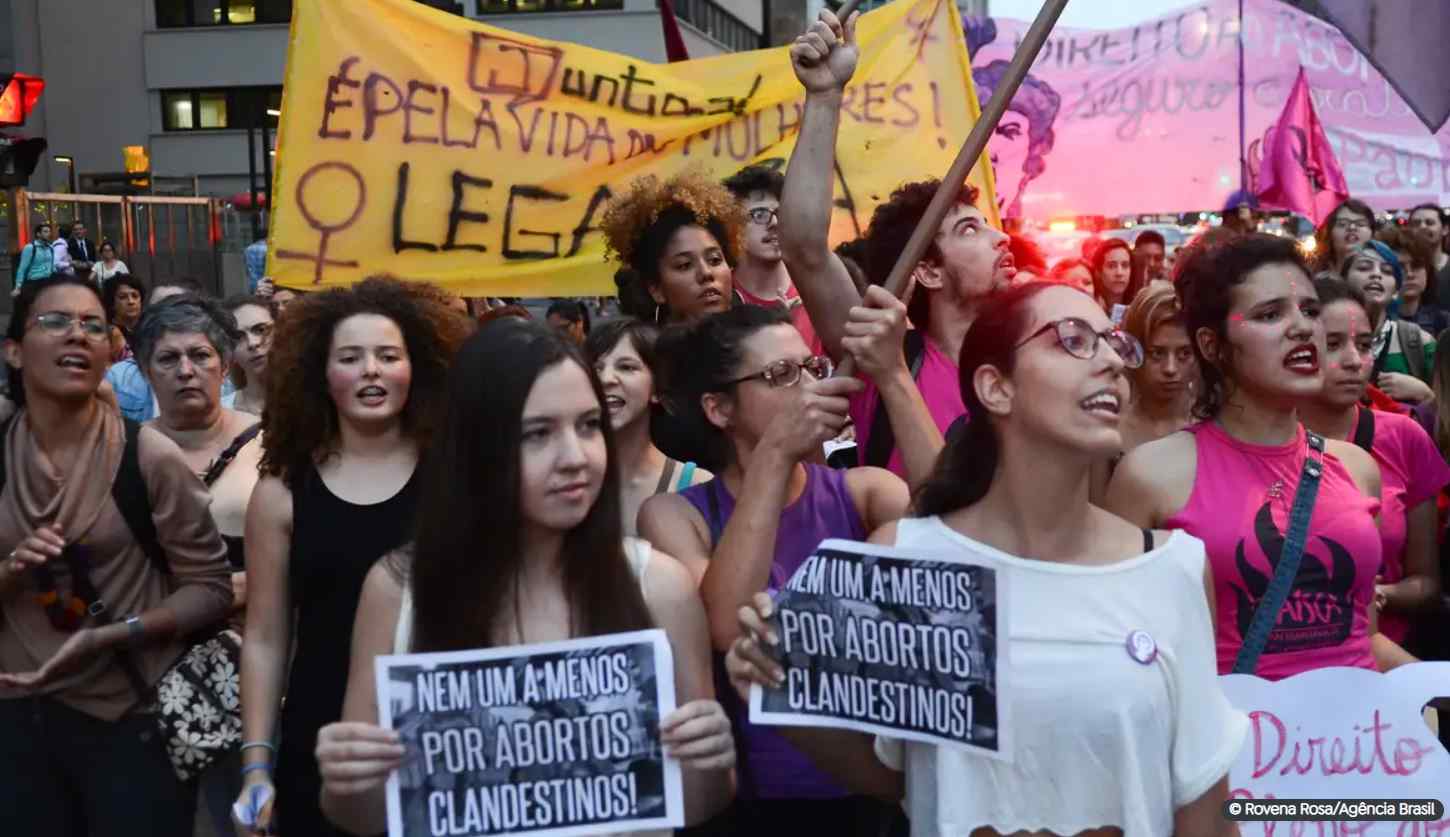 Mulheres vão às ruas de todo o país neste 8 de março; confira agenda de atos