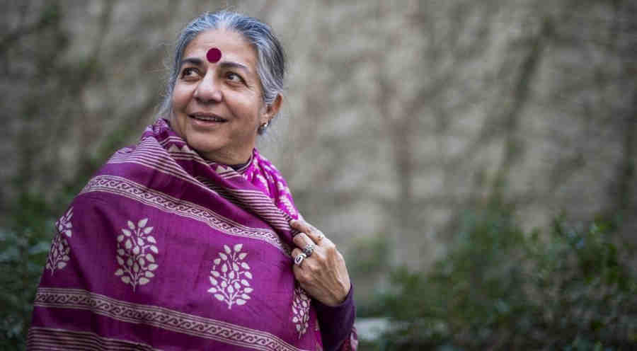 Vandana Shiva fustiga as “pobres COPs”