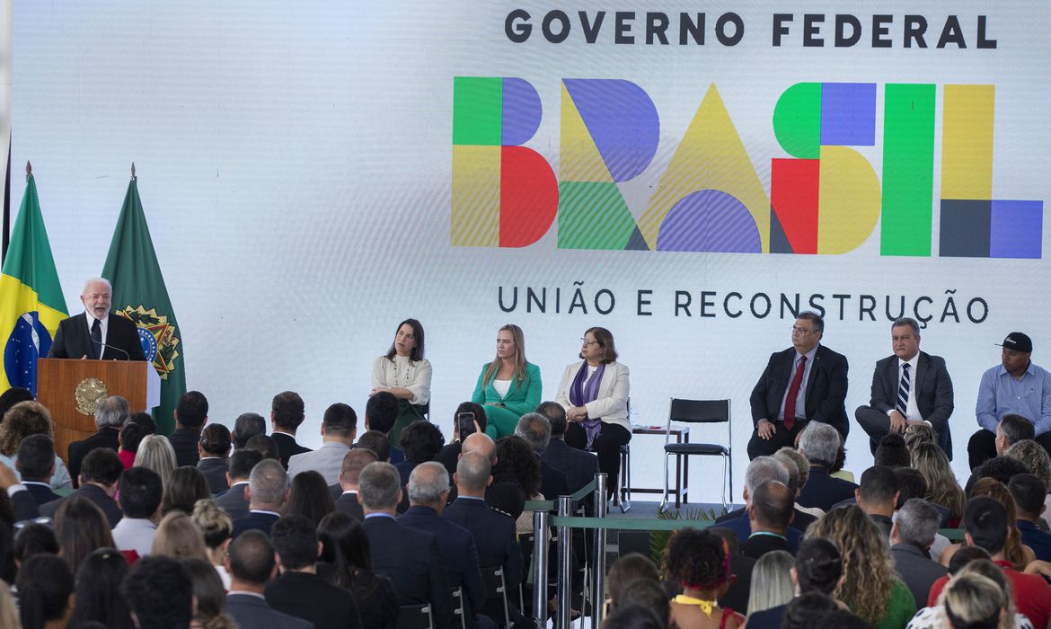 Governo relança Pronasci com foco em violência de gênero