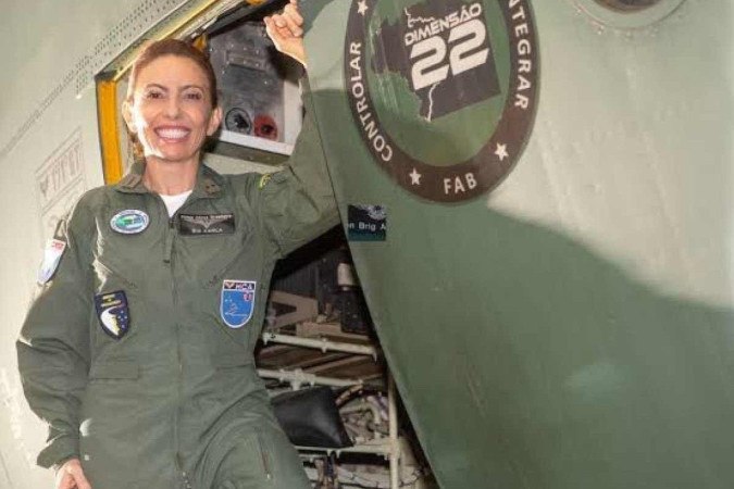 Brasil tem primeira mulher general de 3 estrelas na história das Forças Armadas