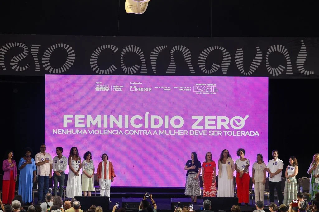 Lancamento do Feminicidio Zero no Carnaval Rio 2025 walterson rosa ms
