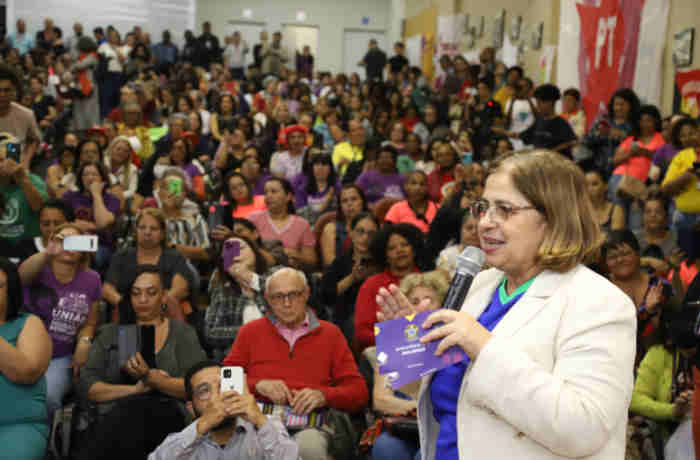 “Igualdade Salarial precisa ser a pauta principal do 1° de maio", defende ministra das Mulheres junto ao movimento sindical