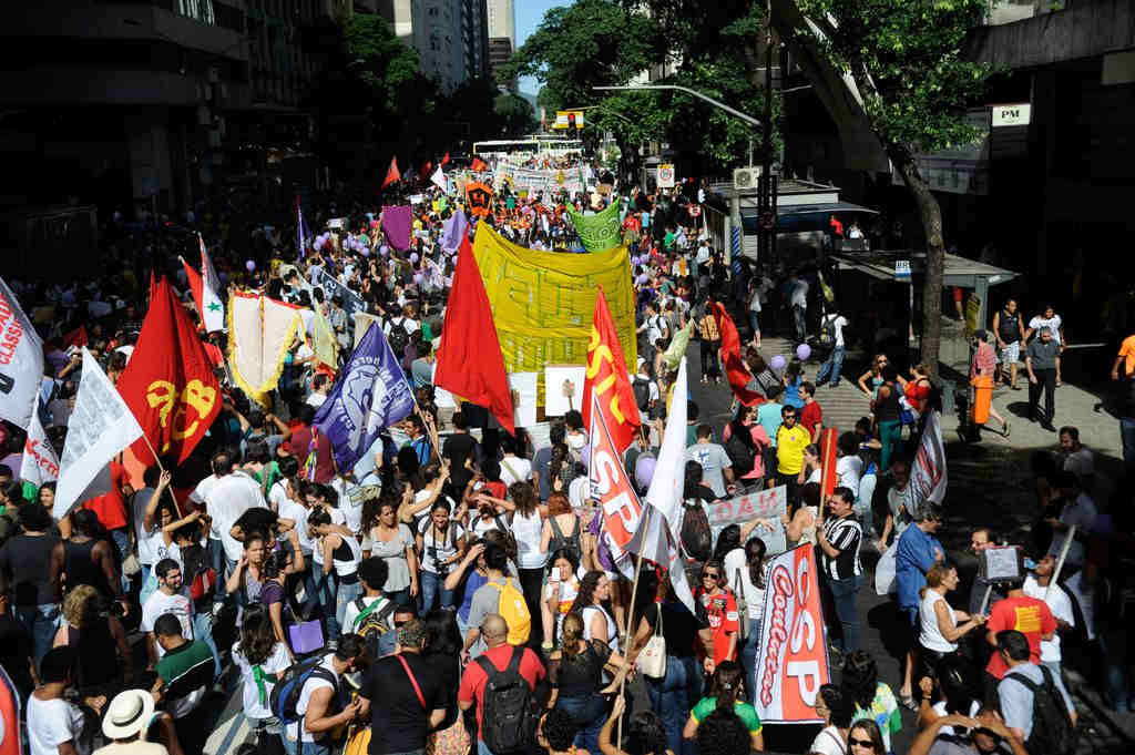 Junho de 2013: rio revolto e incompreendido