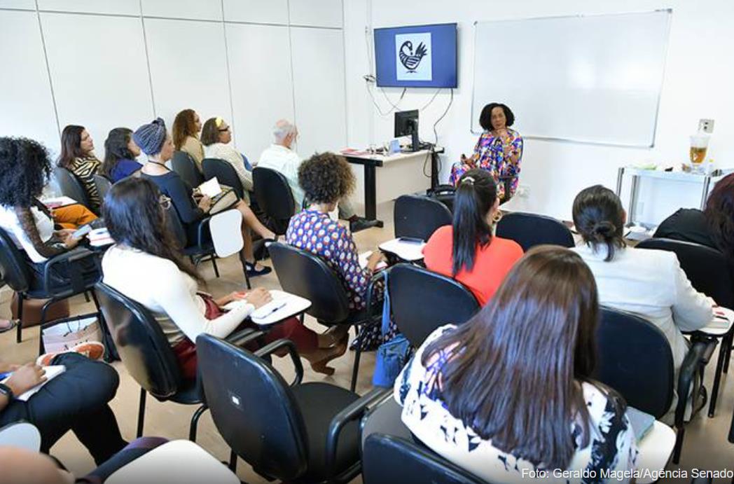 "A Justiça é uma Mulher Negra": palestra ministrada no Senado é título de livro de promotora