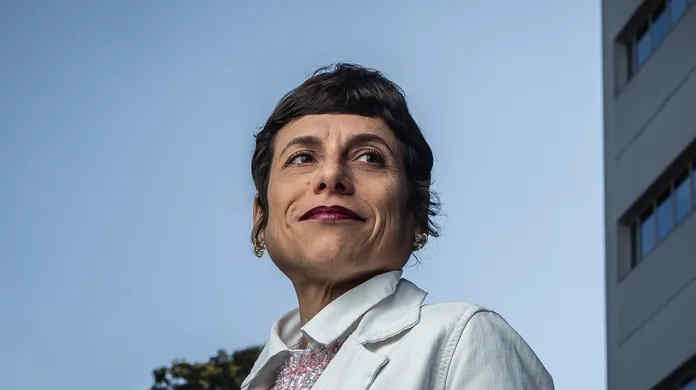 Raiane Assumpção é nomeada reitora da Unifesp