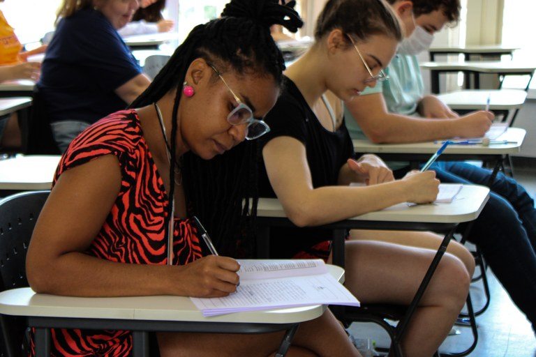 Maioria na área acadêmica, mulheres representam 7% do topo da carreira científica